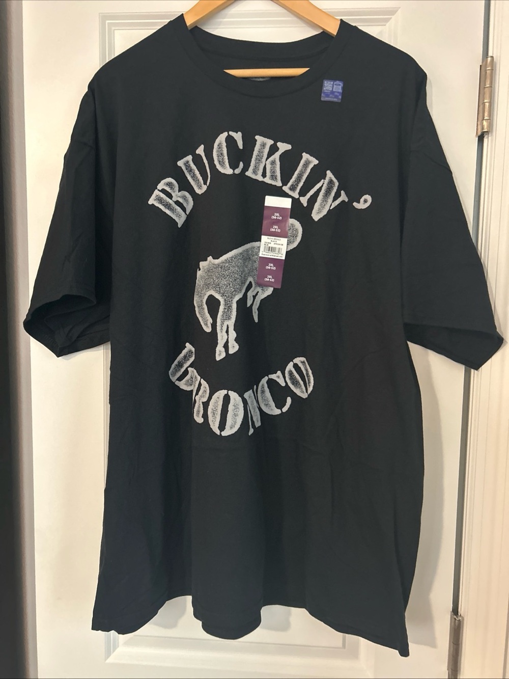 Ford Men's Buckin' Bronco Graphic Tee with Short Sleeves, 2XL- NWT